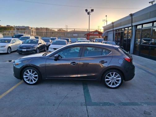 2017 Mazda Mazda3 Touring