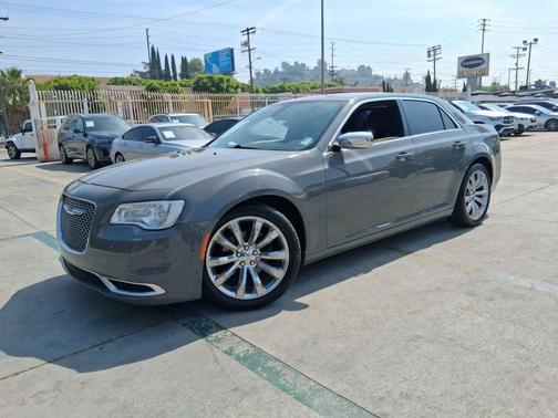 Ceramic Grey Clearcoat 2017 Chrysler 300 Limited