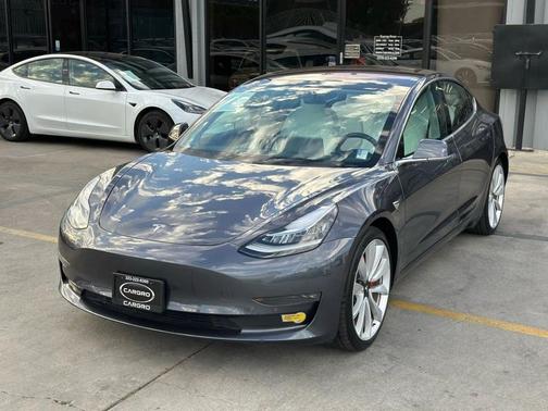 2018 Tesla Model 3 Long Range