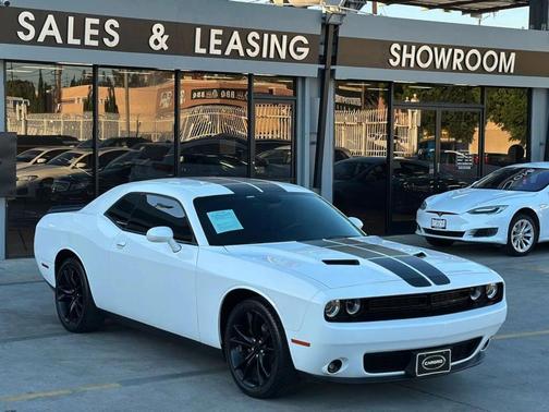2016 Dodge Challenger SXT