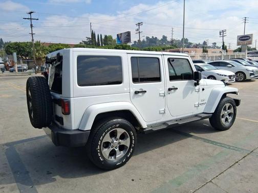 2017 Jeep Wrangler Unlimited Sahara