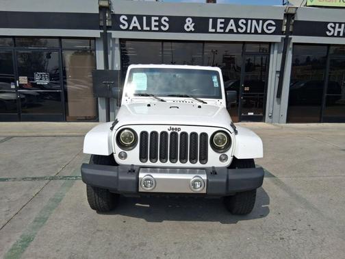 2017 Jeep Wrangler Unlimited Sahara