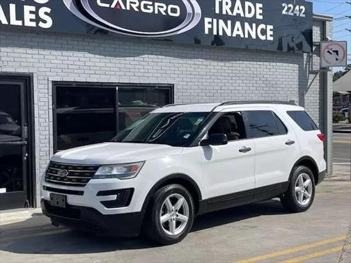 2017 Ford Explorer Base