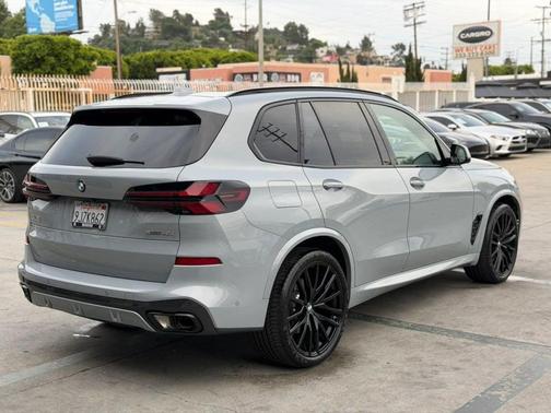 Brooklyn Grey Metallic 2024 BMW X5 sDrive40i