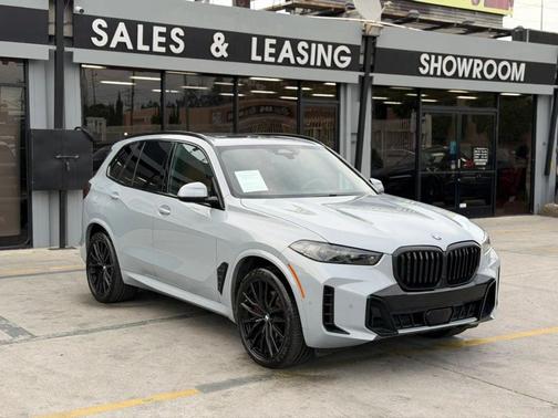 Brooklyn Grey Metallic 2024 BMW X5 sDrive40i