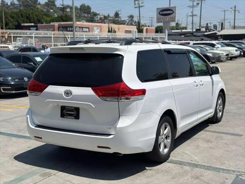 2012 Toyota Sienna LE