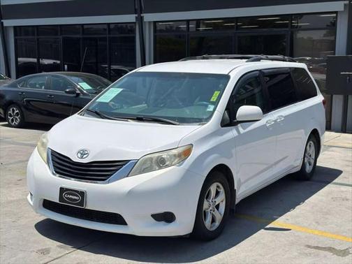 2012 Toyota Sienna LE