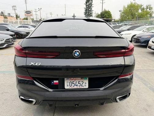 Black 2021 BMW X6 sDrive40i