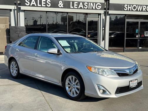 2013 Toyota Camry Hybrid XLE