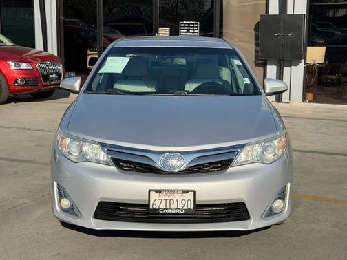 2013 Toyota Camry Hybrid XLE