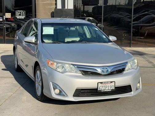 2013 Toyota Camry Hybrid XLE