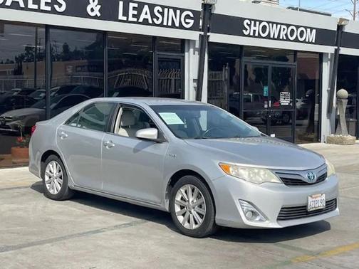 2013 Toyota Camry Hybrid XLE