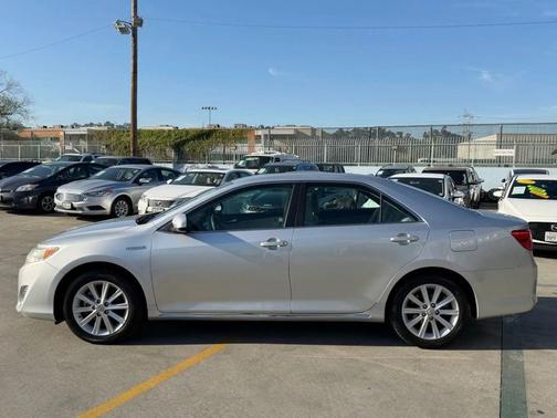 2013 Toyota Camry Hybrid XLE