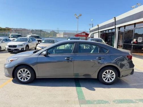 2023 Kia Forte LX