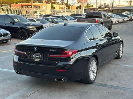2021 BMW 530 530i