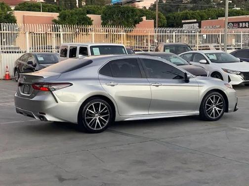 2021 Toyota Camry SE