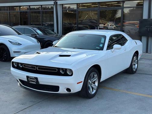 2015 Dodge Challenger SXT