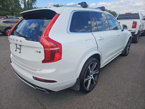 2018 Volvo XC90 Hybrid T8 R-Design