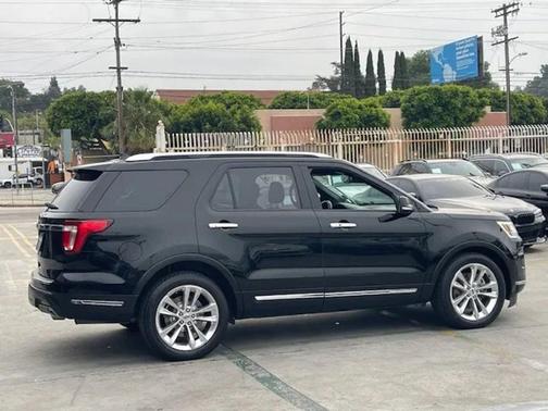 Shadow Black 2018 Ford Explorer Limited