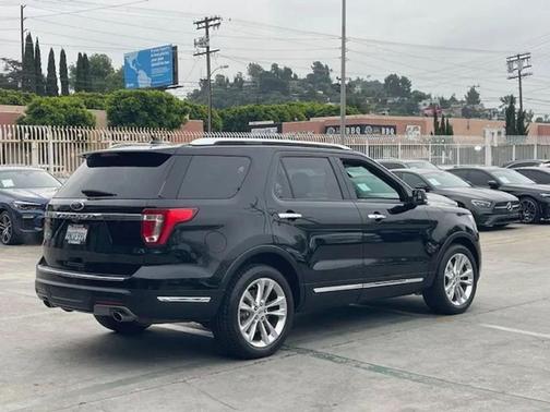 Shadow Black 2018 Ford Explorer Limited