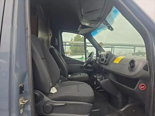 2019 Mercedes-Benz Sprinter 2500 Standard Roof