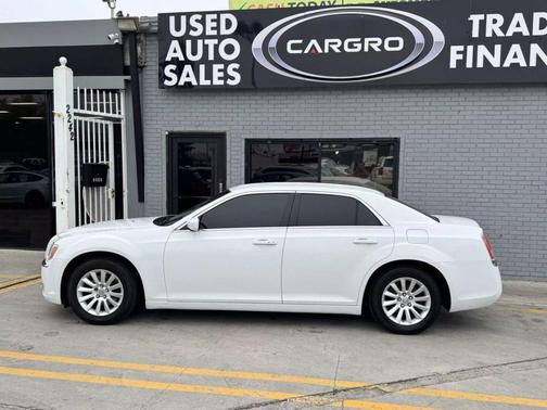 2014 Chrysler 300 S