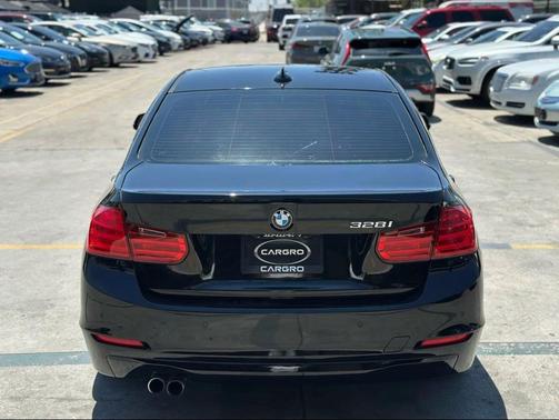 2013 BMW 328 328i