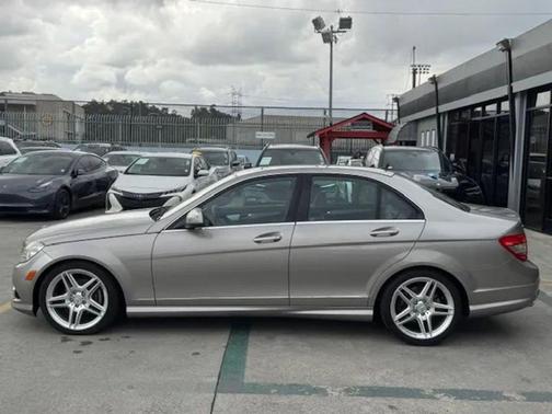 2008 Mercedes-Benz C-Class Luxury Sedan