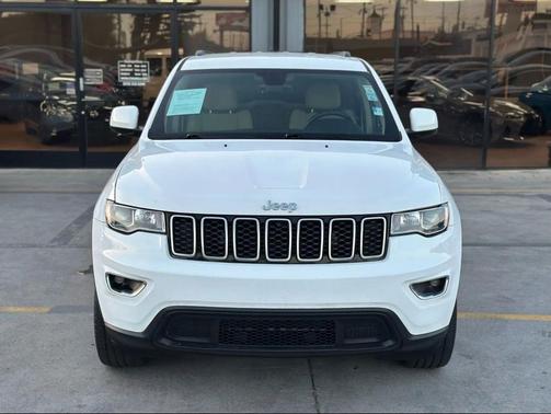 2017 Jeep Grand Cherokee Laredo