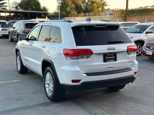 2017 Jeep Grand Cherokee Laredo