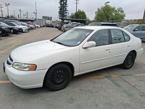 2000 Nissan Altima SE