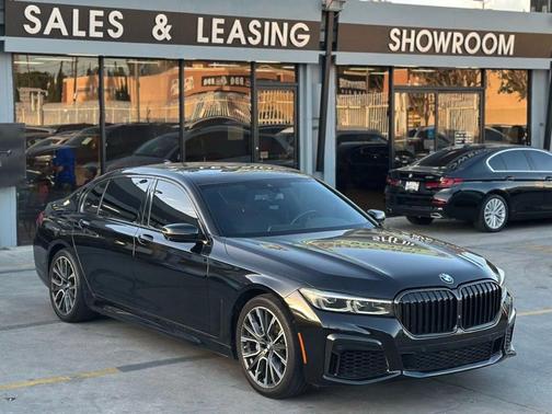 2020 BMW 740 740i