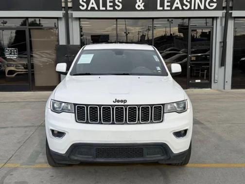 2017 Jeep Grand Cherokee Laredo
