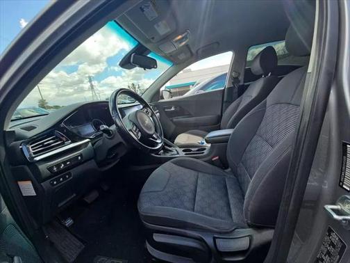 2022 Kia Niro LXS