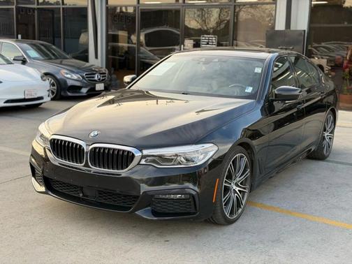 2019 BMW 540 540i