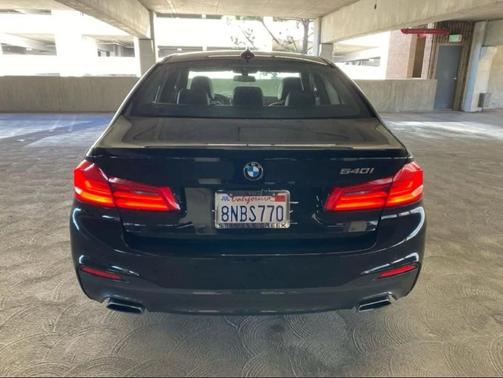 2019 BMW 540 540i