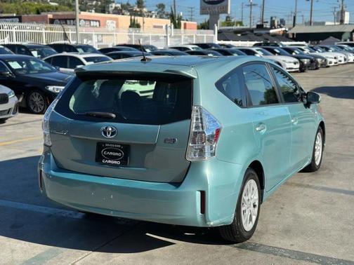 2013 Toyota Prius v Three