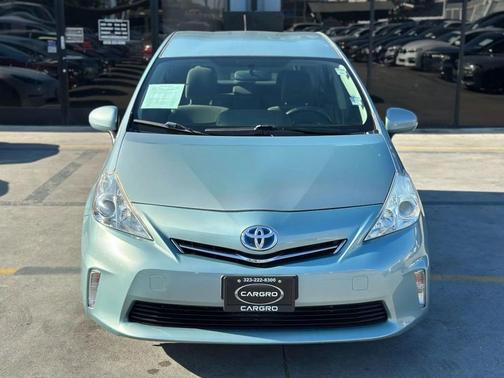 2013 Toyota Prius v Three