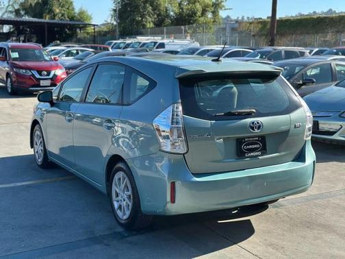 2013 Toyota Prius v Three