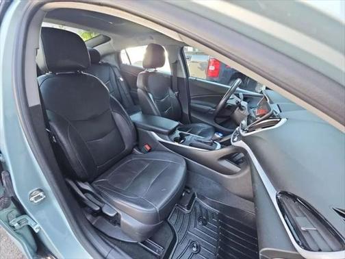 2018 Chevrolet Volt LT