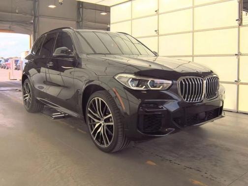 Black Sapphire Metallic 2022 BMW X5 xDrive40i