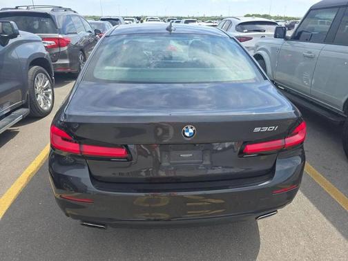 2021 BMW 530 530i