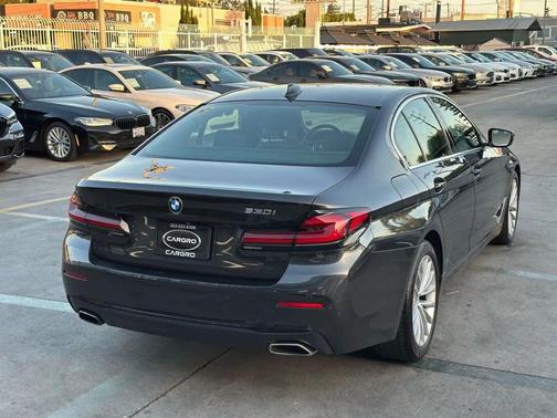 2021 BMW 530 530i
