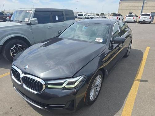 2021 BMW 530 530i
