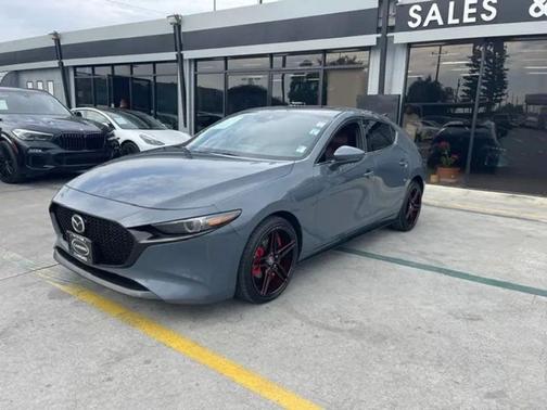 2019 Mazda Mazda3 FWD w/Premium Package