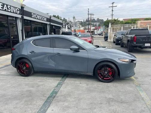 2019 Mazda Mazda3 FWD w/Premium Package