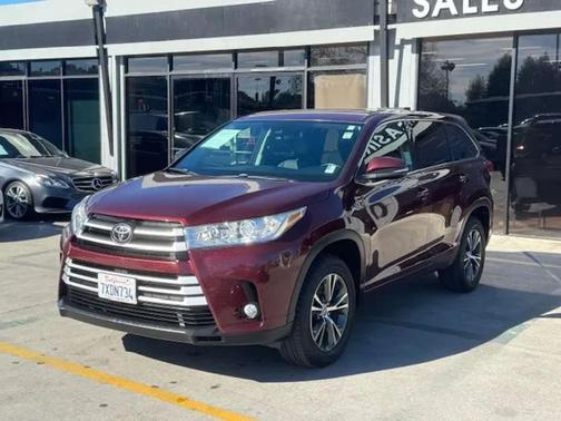2017 Toyota Highlander LE Plus
