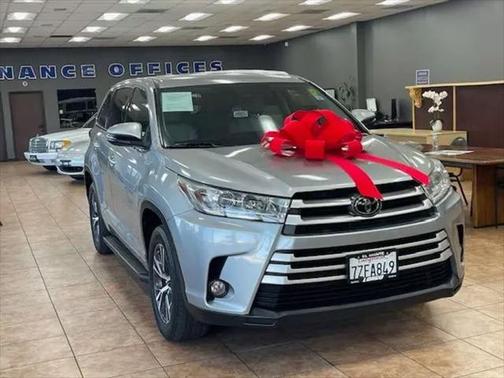 2017 Toyota Highlander LE
