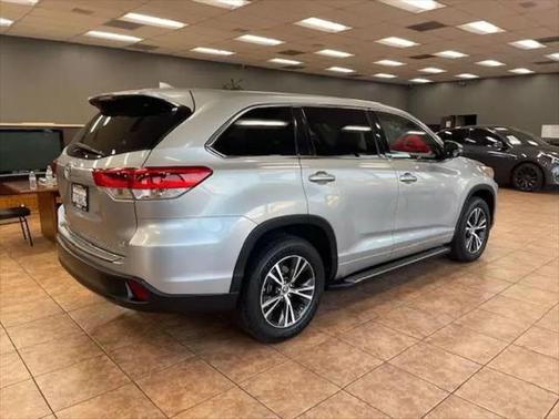 2017 Toyota Highlander LE