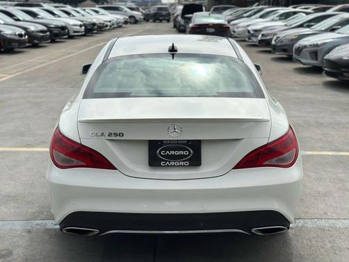2018 Mercedes-Benz CLA 250 Base